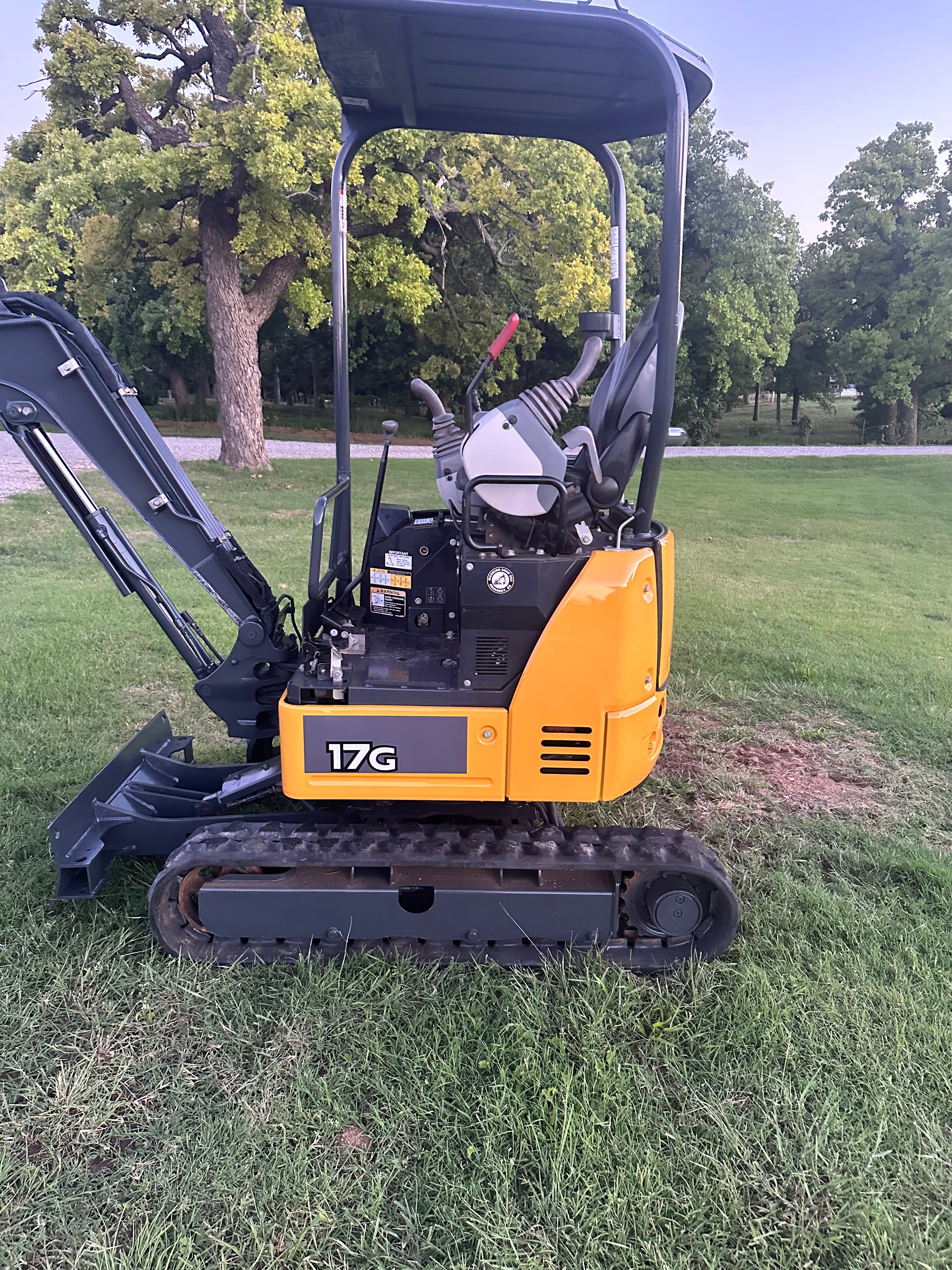 SOLD-2018 John Deere 17G Mini Excavator