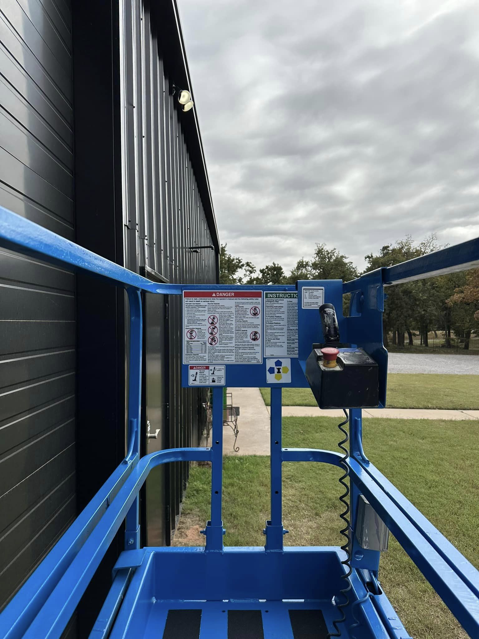 SOLD-2015 Genie GS-1930 Scissor Lift